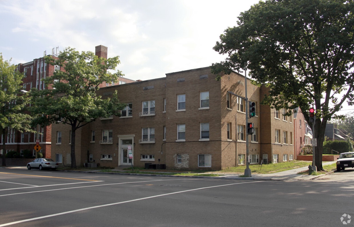 6805 Ave NW, Washington, DC 20012 Apartments in Washington