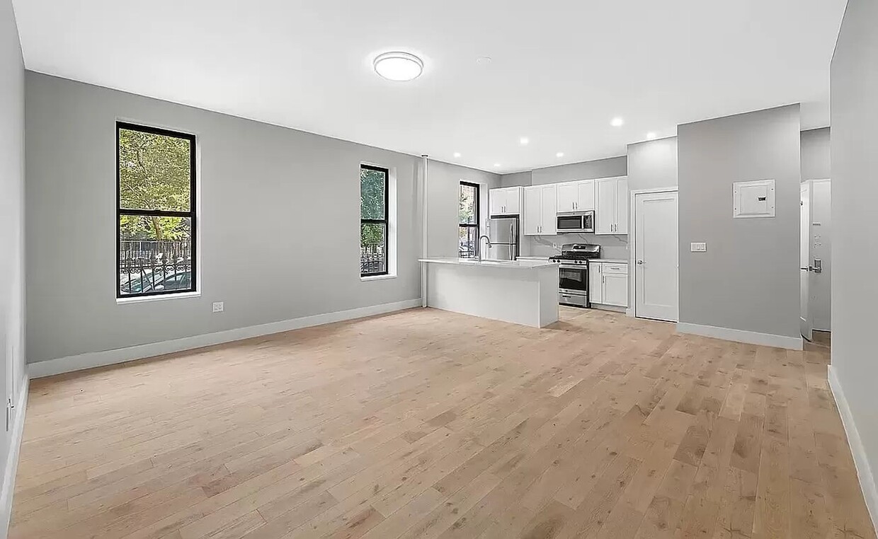 Primary Photo - 100 West 139th Street
