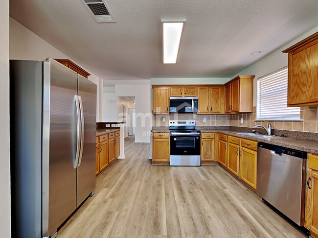 Foto del edificio - 4474 Savage Station Dr