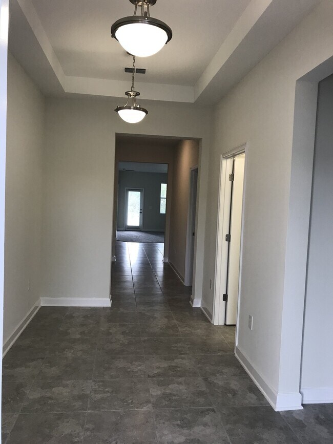 Foto del edificio - Newer 4/3 Single Story Home Lake Nona/Moss...