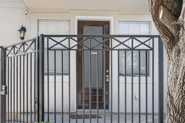 Foto del edificio - 105 Detering St