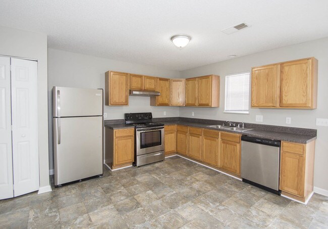 Foto del edificio - Charming 4-Bed/2-Bath home in NE Columbia!