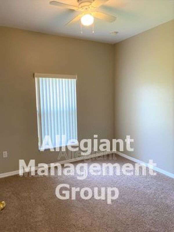 Foto del edificio - 3607 Valleyview Dr