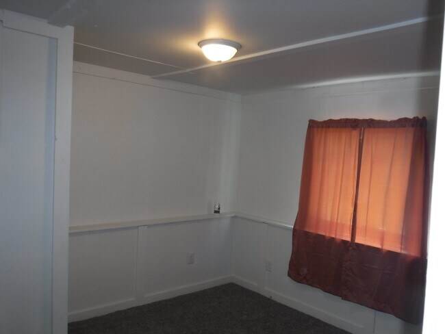 Foto del edificio - 6507 Lake Ave