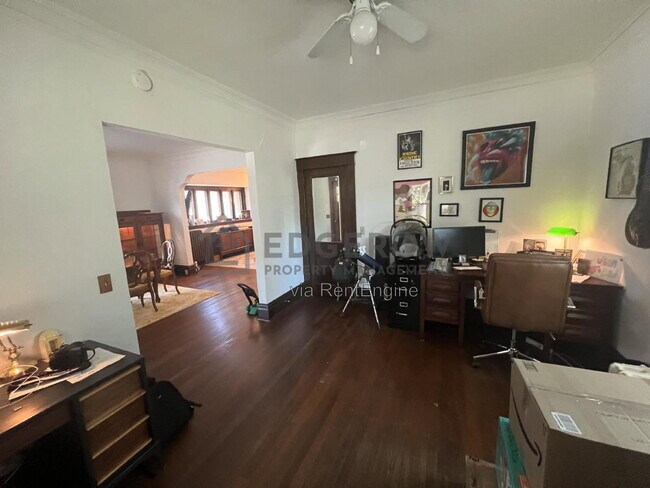 Foto del edificio - 1031 Tamarack Ave NW