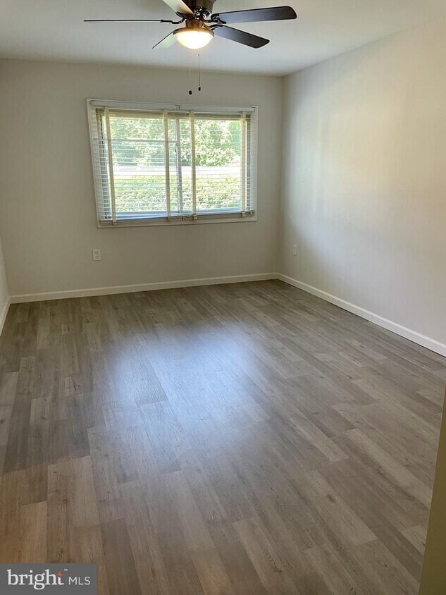 Building Photo - 12701 Dara Dr