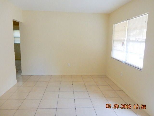 Foto del edificio - 10012 N 14th St