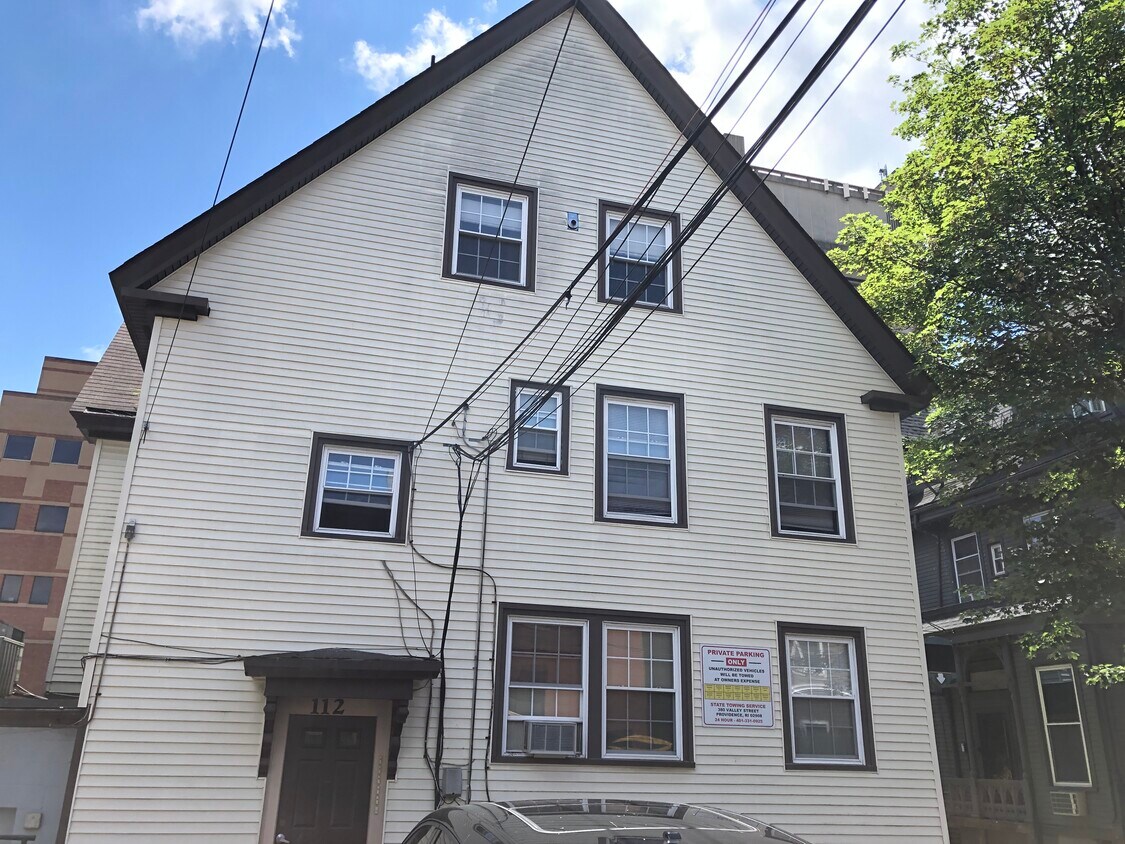 Foto principal - 112 Waterman St