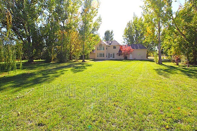 Foto del edificio - 85 S Linder Rd