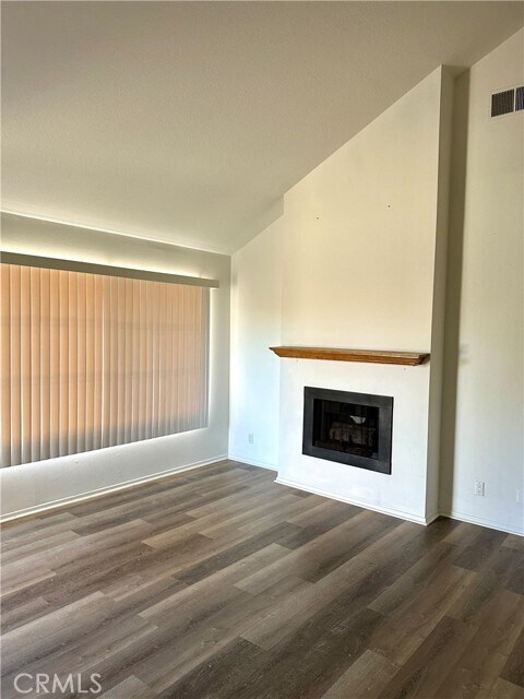 Foto del edificio - 19016 Canyon Summit