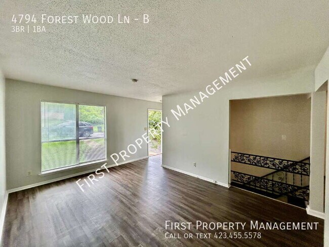 Foto del edificio - 4794 Forest Wood Ln