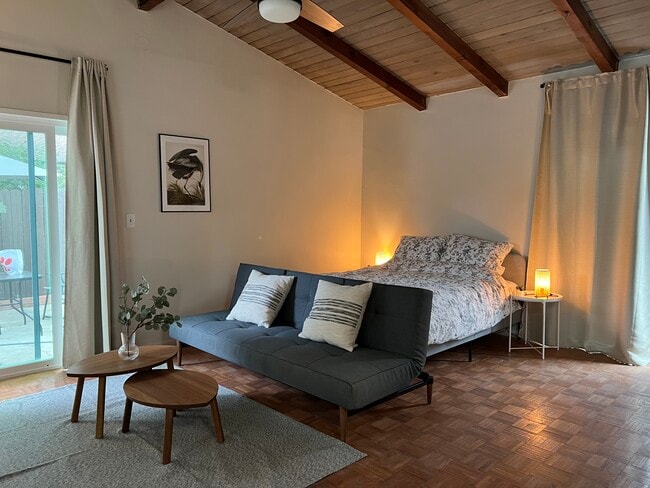 Foto del edificio - 1715 E Del Mar Blvd