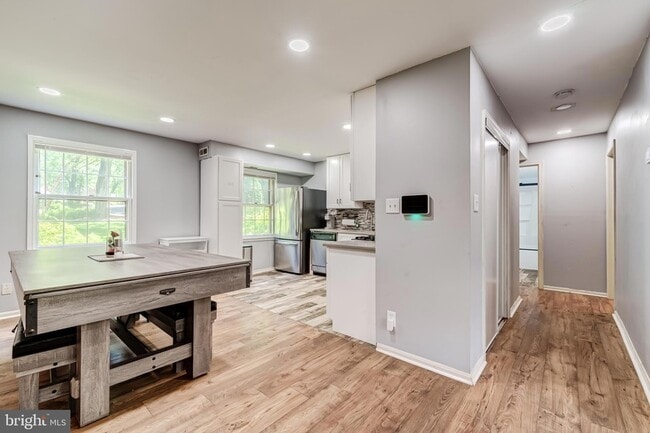 Photo - 6012 Westchester Dr Apartment