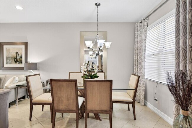 Foto del edificio - 15812 Aurora Lake Cir