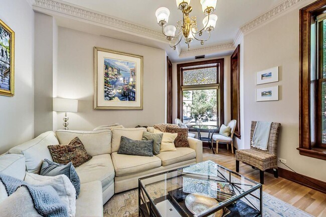 Foto del edificio - 2052 N Orleans St