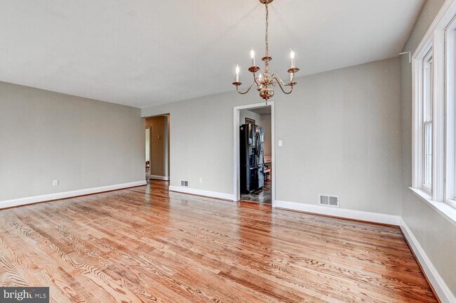 Foto del edificio - 3925 Dance Mill Rd