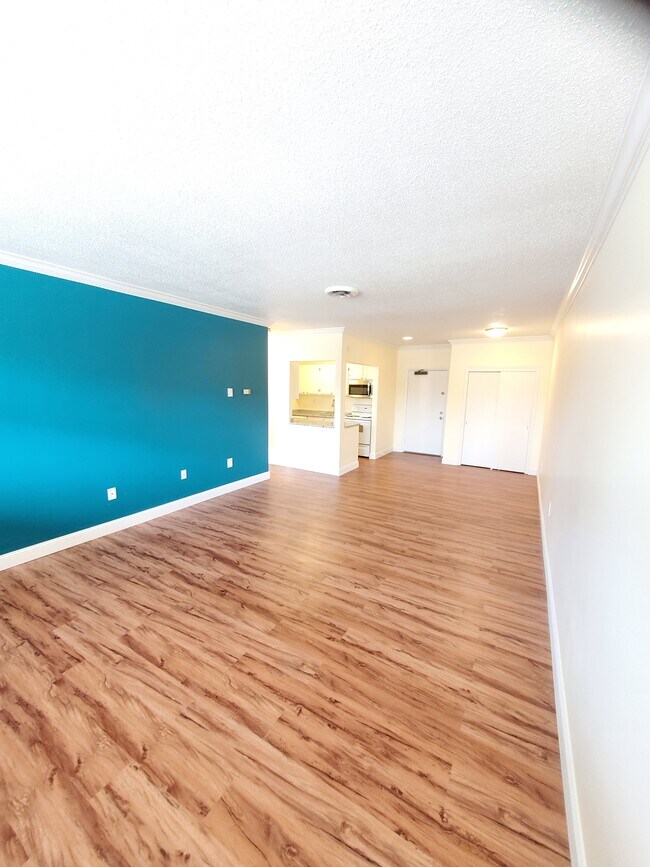 Foto del edificio - Westwood Condominiums