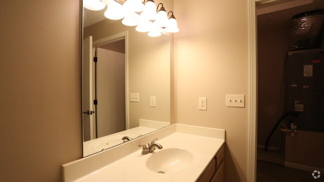 Bathroom - zStone Crossing