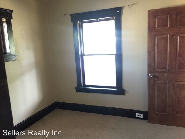 Foto del edificio - 2609 Hood Ave