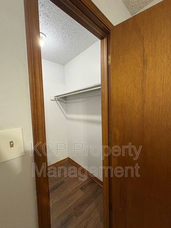 Foto del edificio - 1007 Cedar St