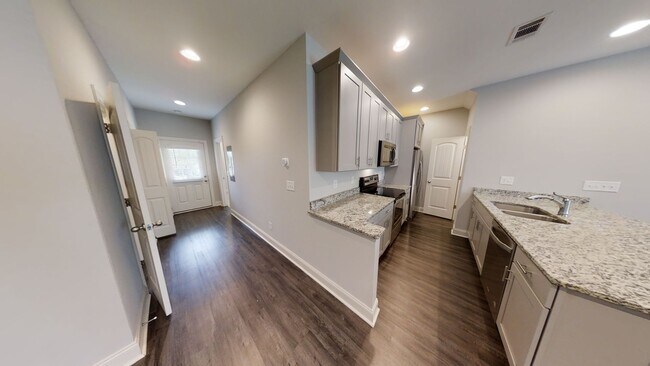 Foto del edificio - Pristine 3 Bedroom Unit at Eagle Ridge Townhomes in Opelika