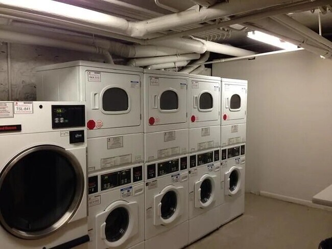 Foto del edificio - 117 W 13th St