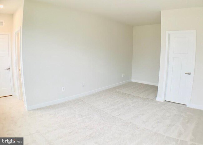 Building Photo - 11380 Willow Green Cir