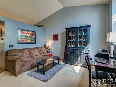 Building Photo - 4201 Goldenridge Way