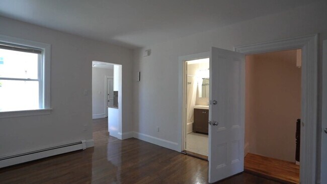 Foto del edificio - 17 Spring Garden St