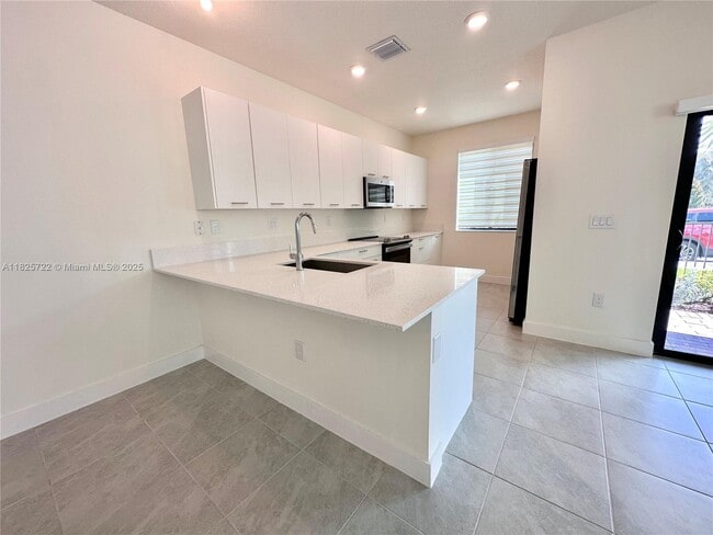 Building Photo - 8317 NW 45th St