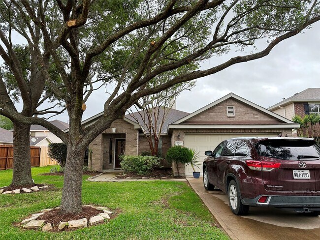 Foto del edificio - 2211 Winding Hollow Dr