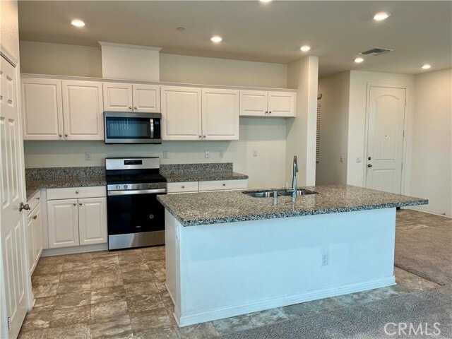 Foto del edificio - 1586 Redwoods Drive Pl