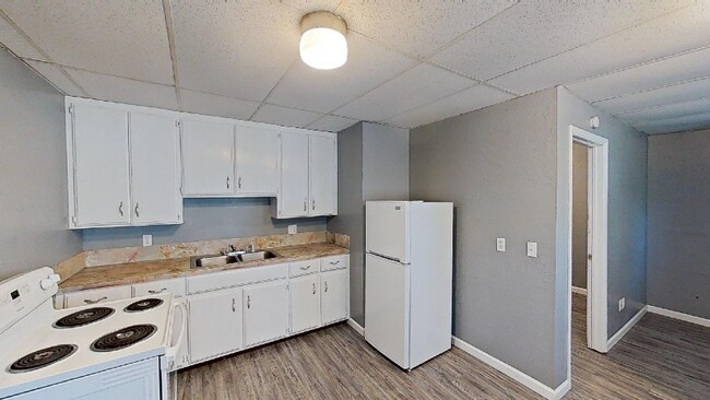Foto del edificio - 808 W Cypress Ave