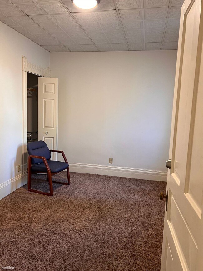 Foto del edificio - 3 br, 1.5 bath Triplex - 221 N 5th St 4 Be...