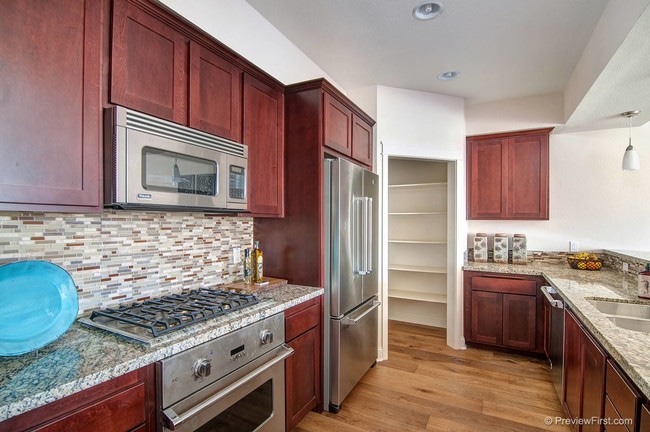 Interior Photo - Vista La Costa