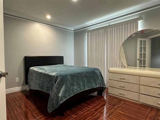 Foto del edificio - 18010 Platinum Springs Dr