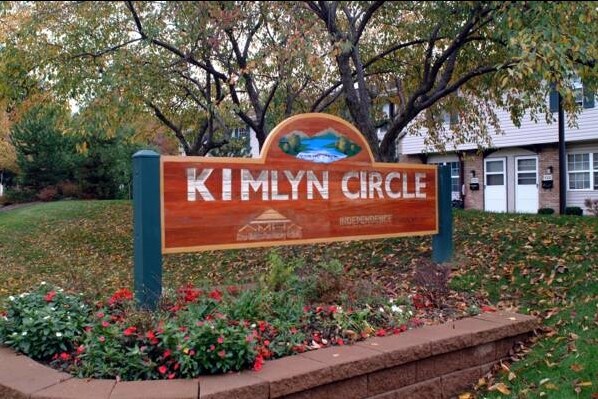 Primary Photo - Kimlyn Circle Apartments