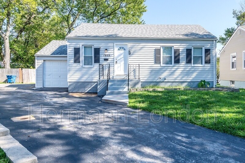1935 Stedman Ct, Overland, MO 63114 House Rental in Overland, MO