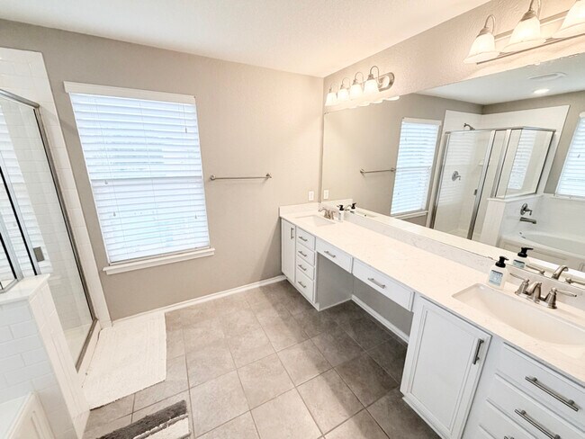 Building Photo - 4407 Bay Shore