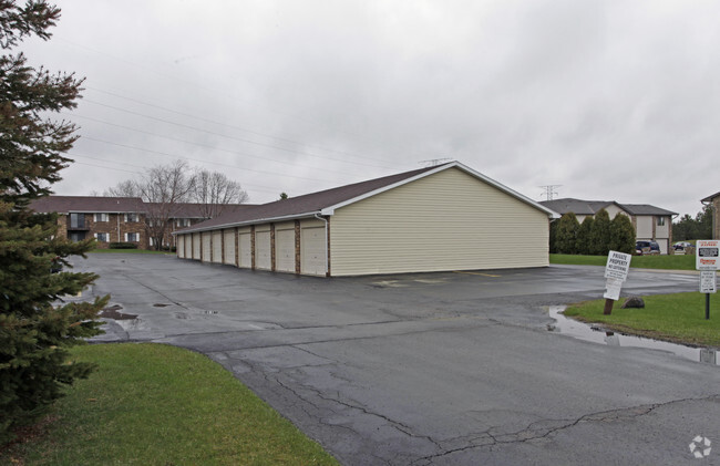 Building Photo - Cranberry Apartments