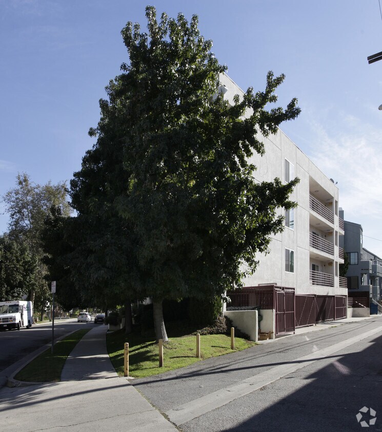 Building Photo - 4235 Arch Dr