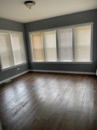 Building Photo - 7843 S Cregier Ave