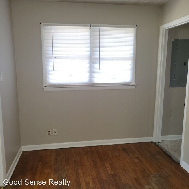 Foto del edificio - 3 br, 1 bath House - 264  Japonica Avenue