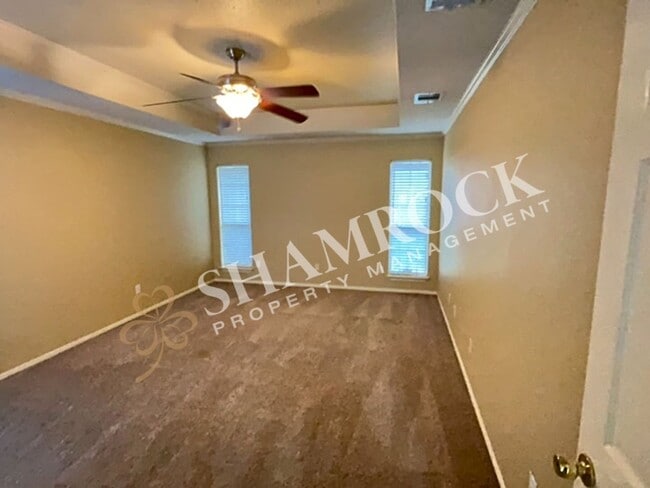 Building Photo - Arrowhead Estates Home