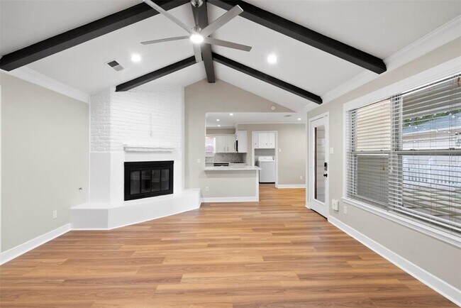 Foto del edificio - 12434 Briar Forest Dr