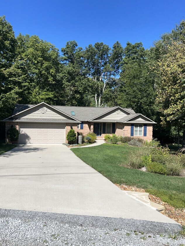 Foto principal - 40 Brooks Ln
