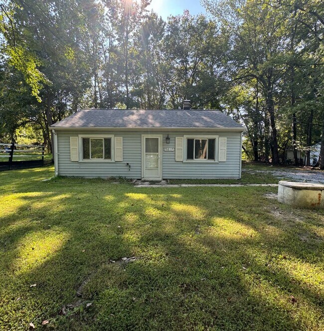 Photo - Cozy 2 BR/1 BA Single-Family Home in Clinton!