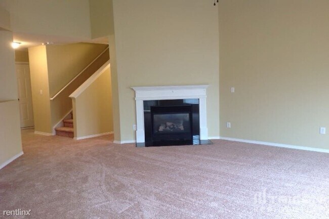 Foto del edificio - 3811 Larkhaven Village Dr