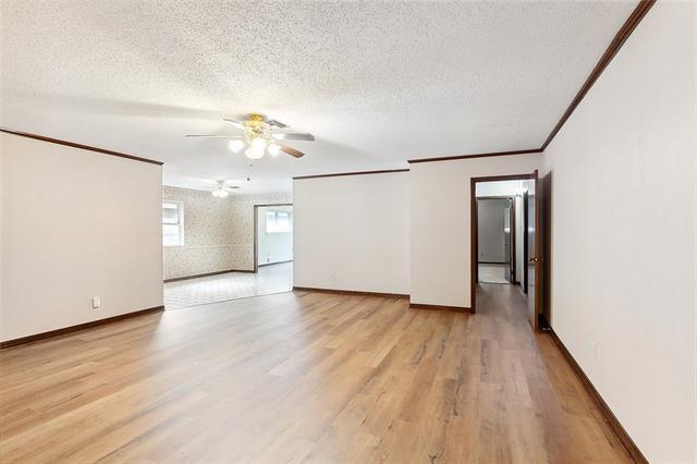 Foto del edificio - 1304 Pecan Ave