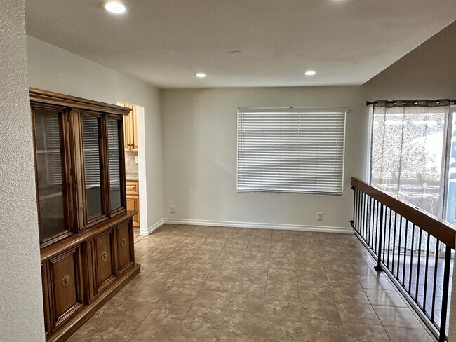 Building Photo - 17520 Morro Dr